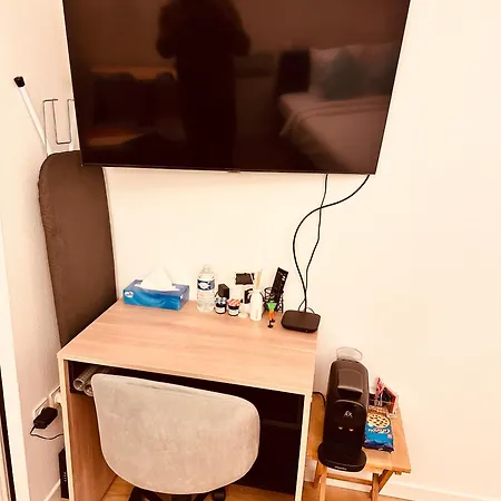 Ryan Homes - In Aparthotel, La Defense Apartment Courbevoie