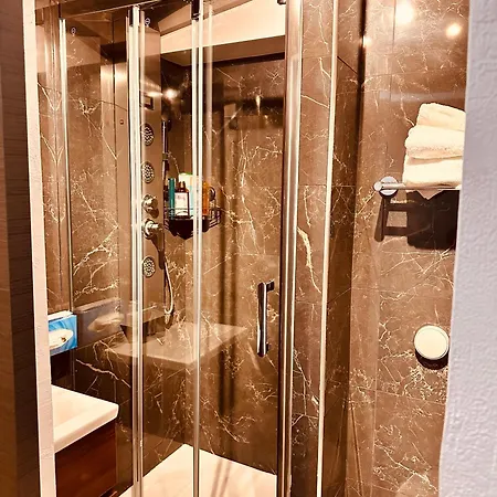 Ryan Homes - In Aparthotel, La Defense *